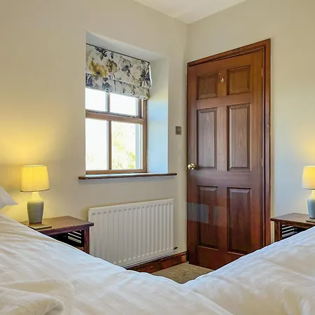 Ellerton Croft *